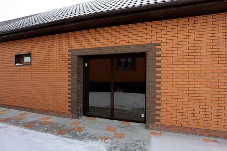 Раздвежные алюминиевые окна с ламинацией