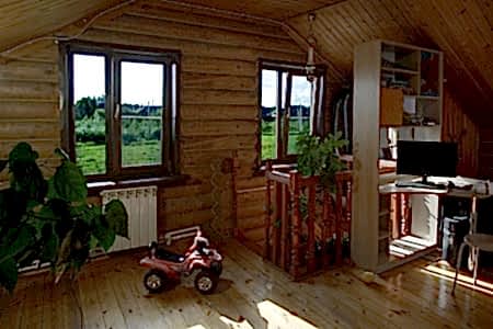 Пластиковые окна с коричневым кашированием, остекление дома